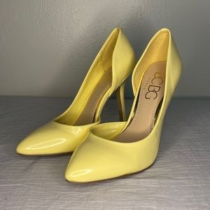 BCBG Paris Yellow Side Cut Out Pointy Toe Heels Shoes Size 6.5